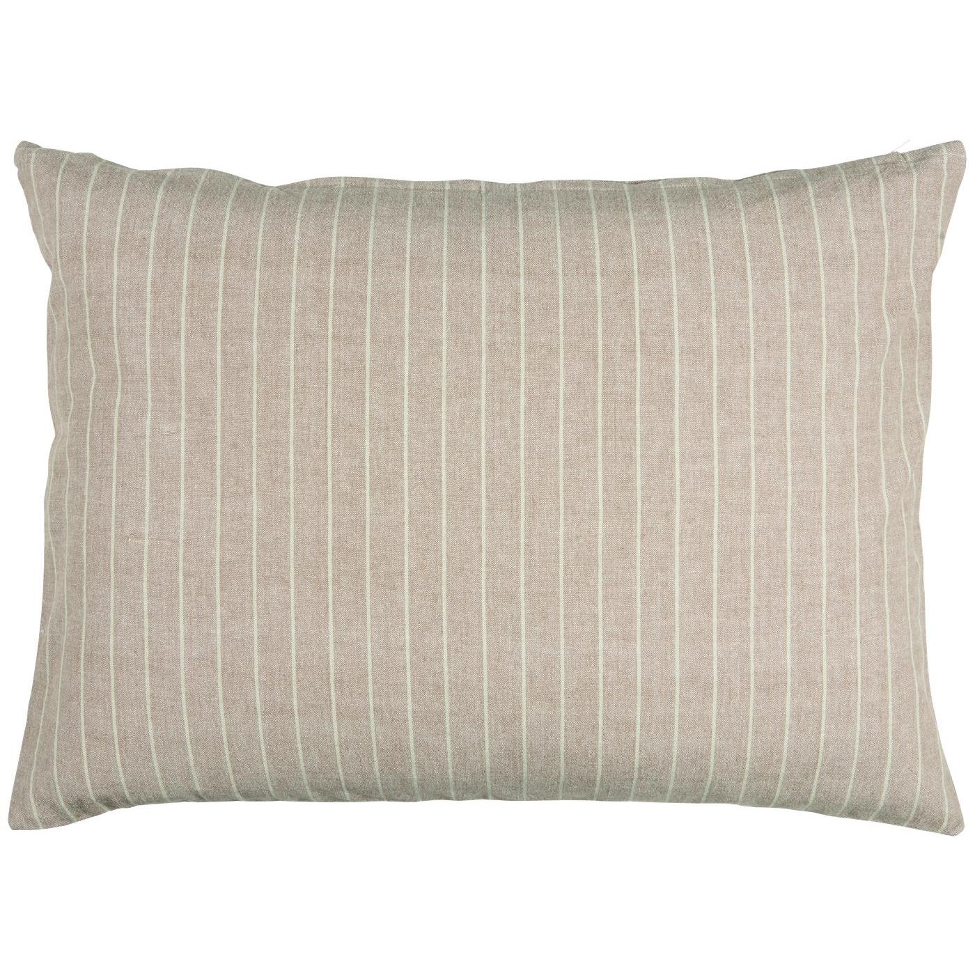 Vanha roosa tyynynpäällinen