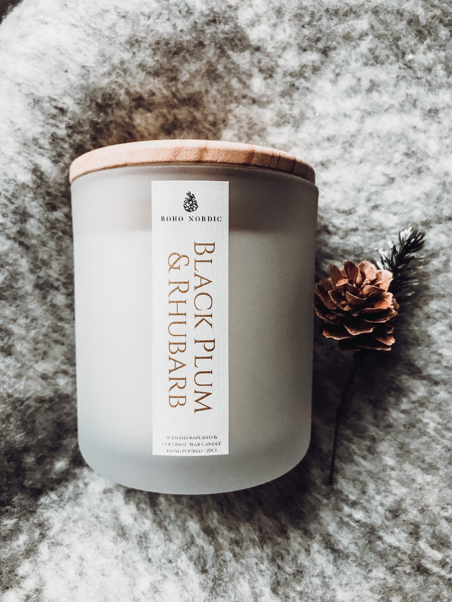 BLACK PLUM & RHUBARB - tuoksukynttilä