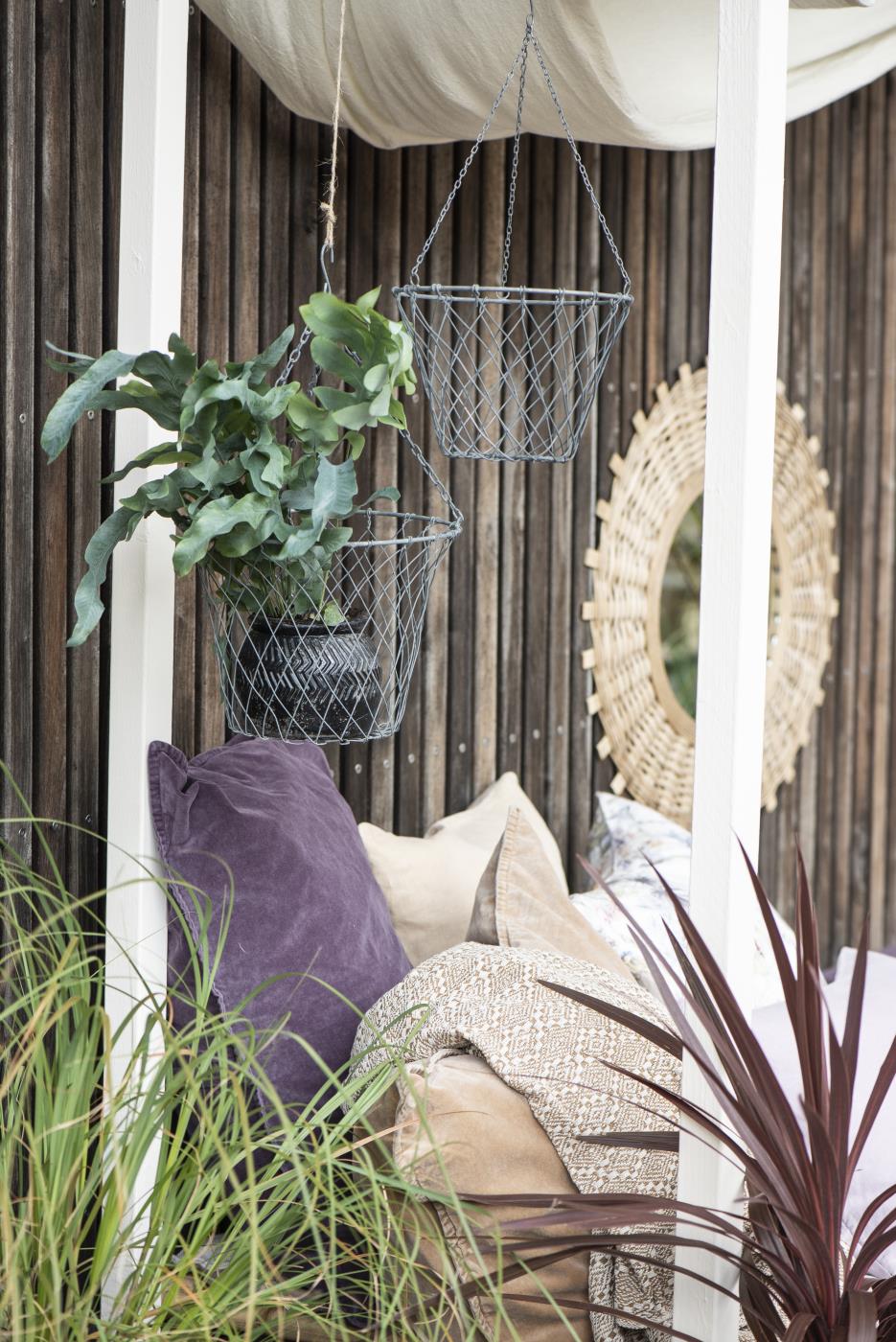 Ib Laursen - hanging metal basket